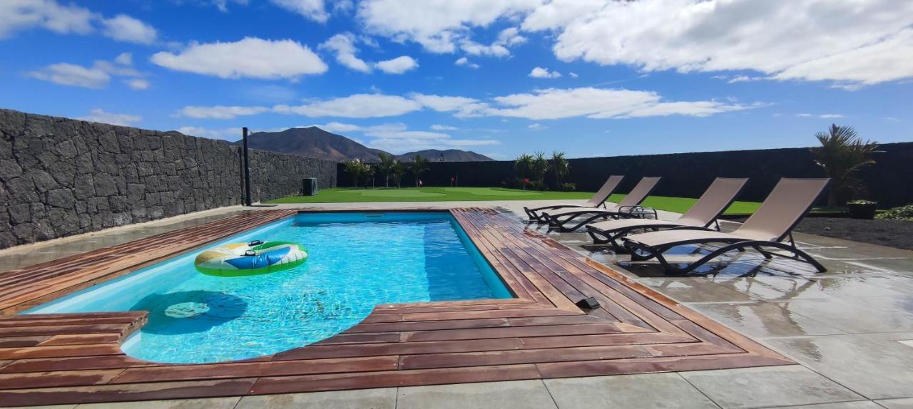 Villa Geneva - Relax Y Diversion Playa Blanca  Exterior foto
